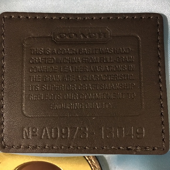 COACH TURNLOCK SLIM TOTE LIMITED EDITION 13049 - Picture 4 of 8